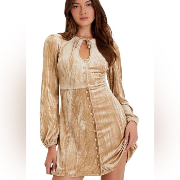 Lulus Refined Sensation Champagne Crushed Velvet Keyhole Mini Dress Medium NWOT - Picture 9 of 12